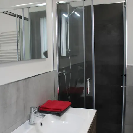 6 Via Guasto Apartment
